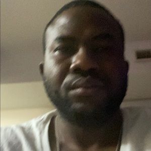 Meet your Posher, Emmanuel